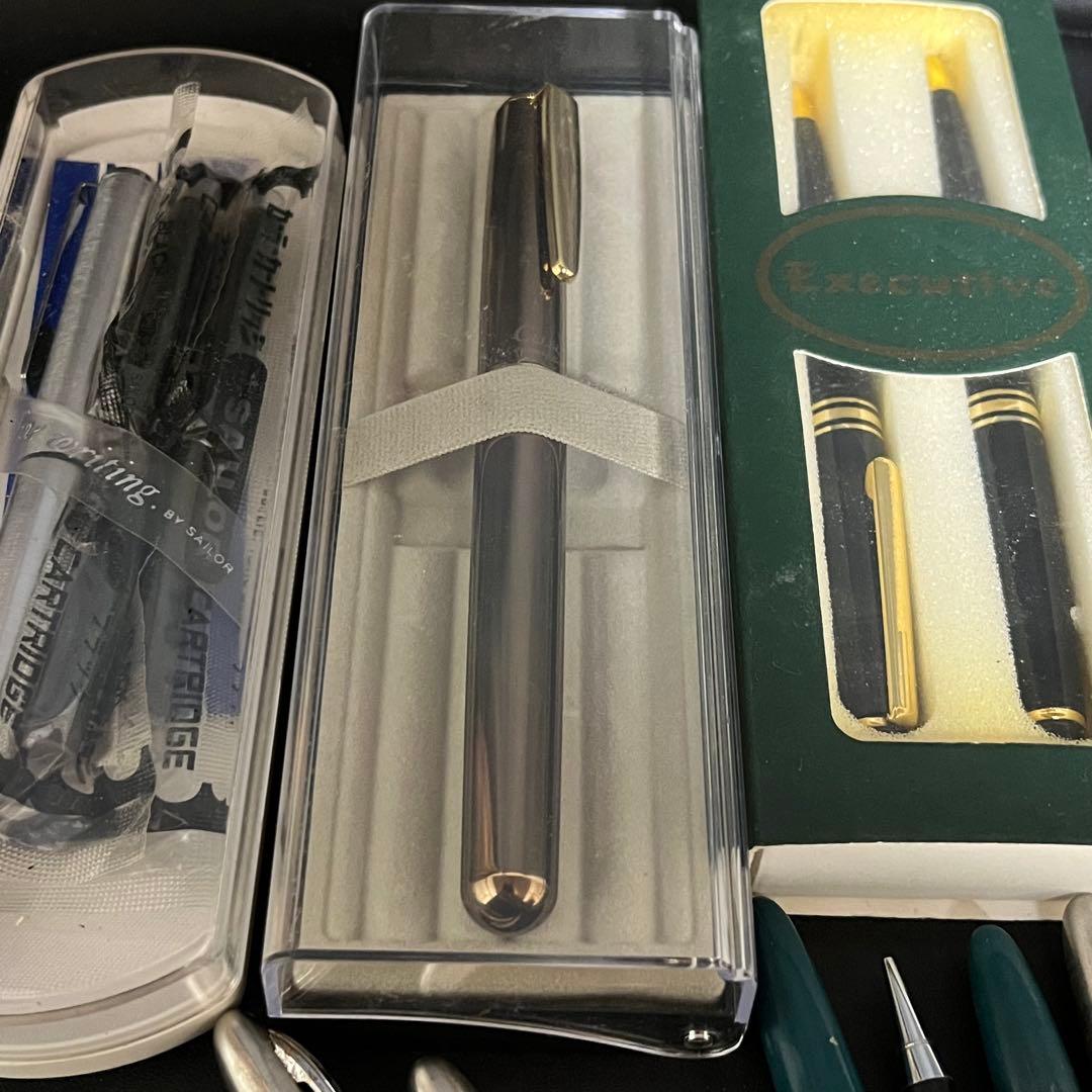 a*u様 万年筆まとめ売り 18K 14K 筆記用具 28本まとめて 新品あり