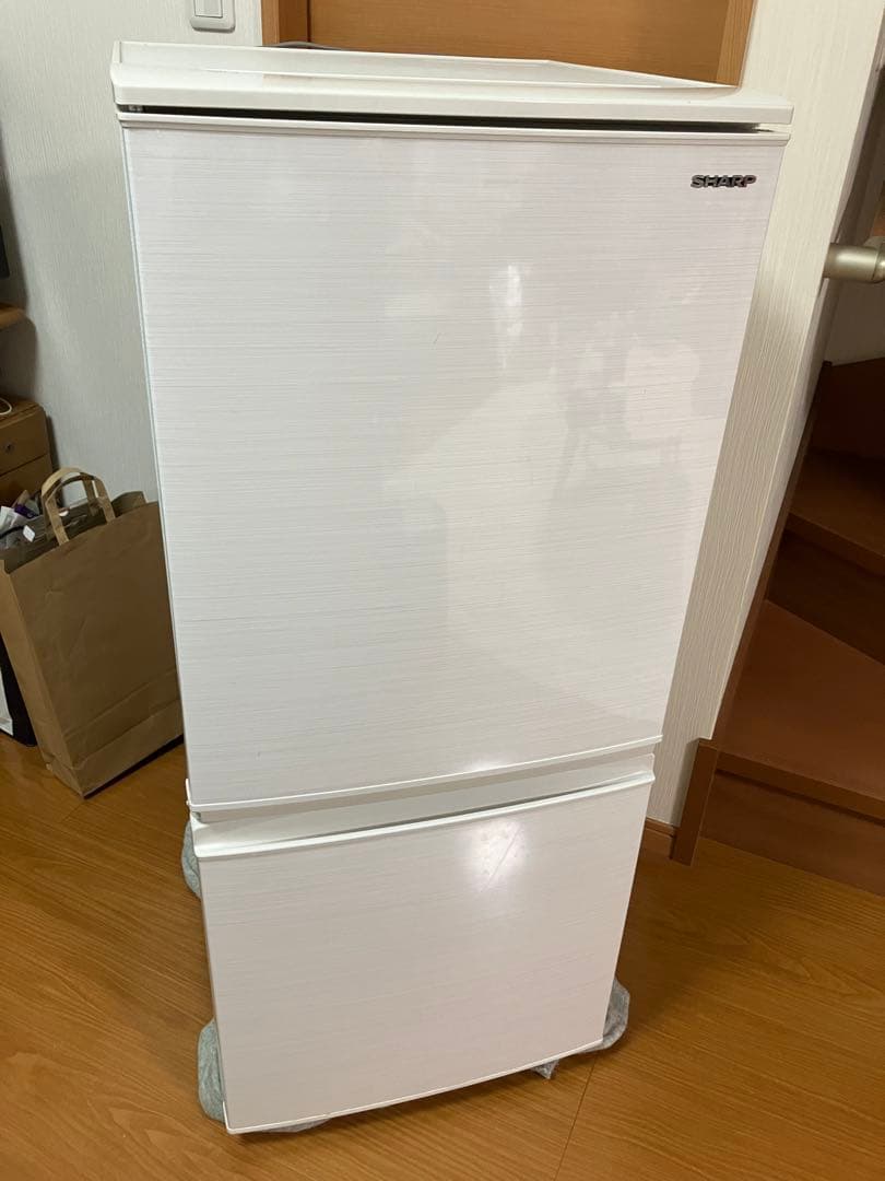 SHARP 冷蔵庫 左右両開き 137L 一人暮らしサイズ