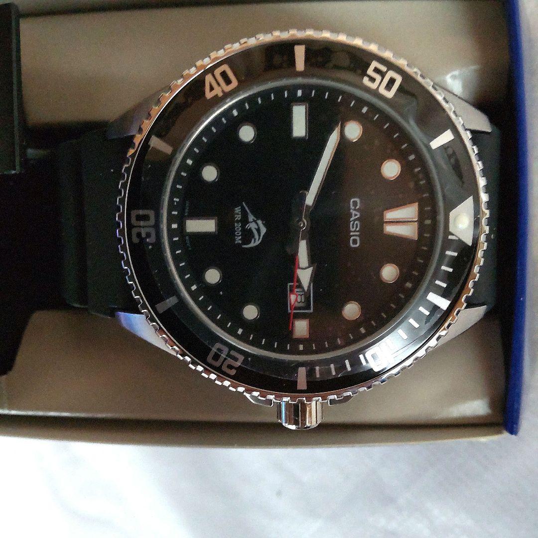 【新品・未使用品】CASIOカシオ (MDV-106)カジキダイバー日本未発売