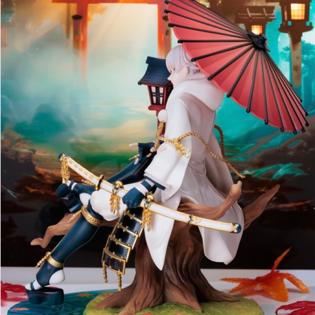 鶴丸国永 四季 ガレージキット　フィギュア