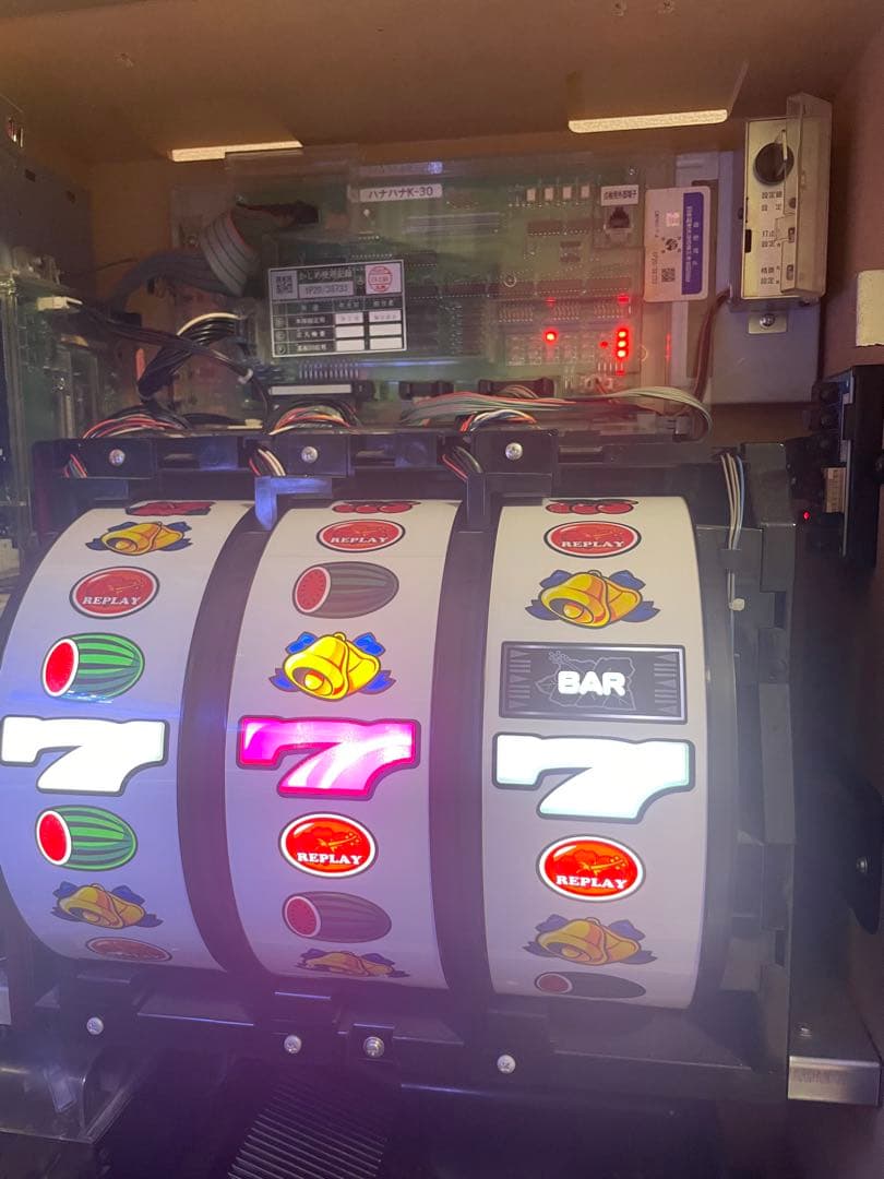 5号機　キングハナハナ　パチスロ　実機