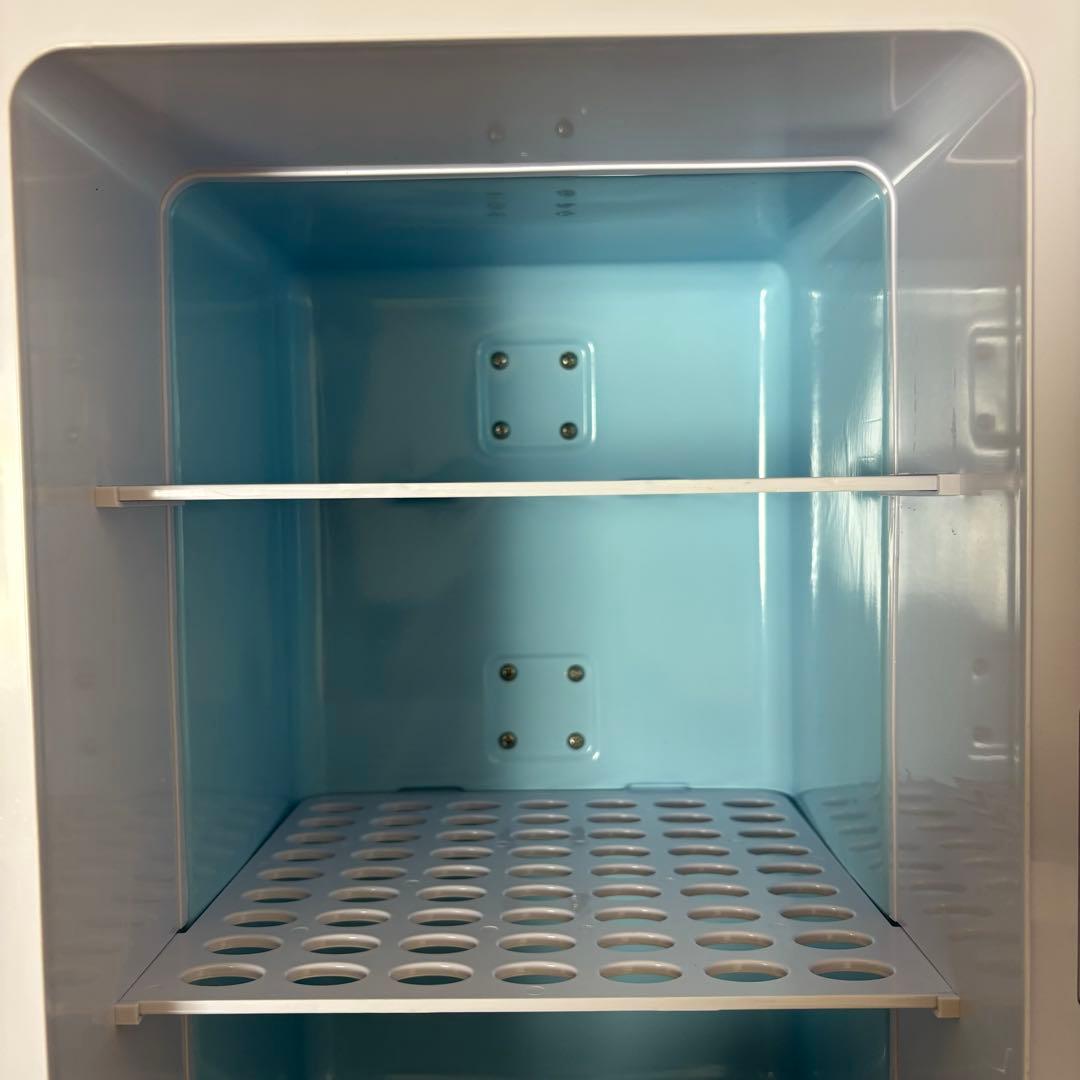 冷温庫　ペルチェ式　温度設定可能　容量22L