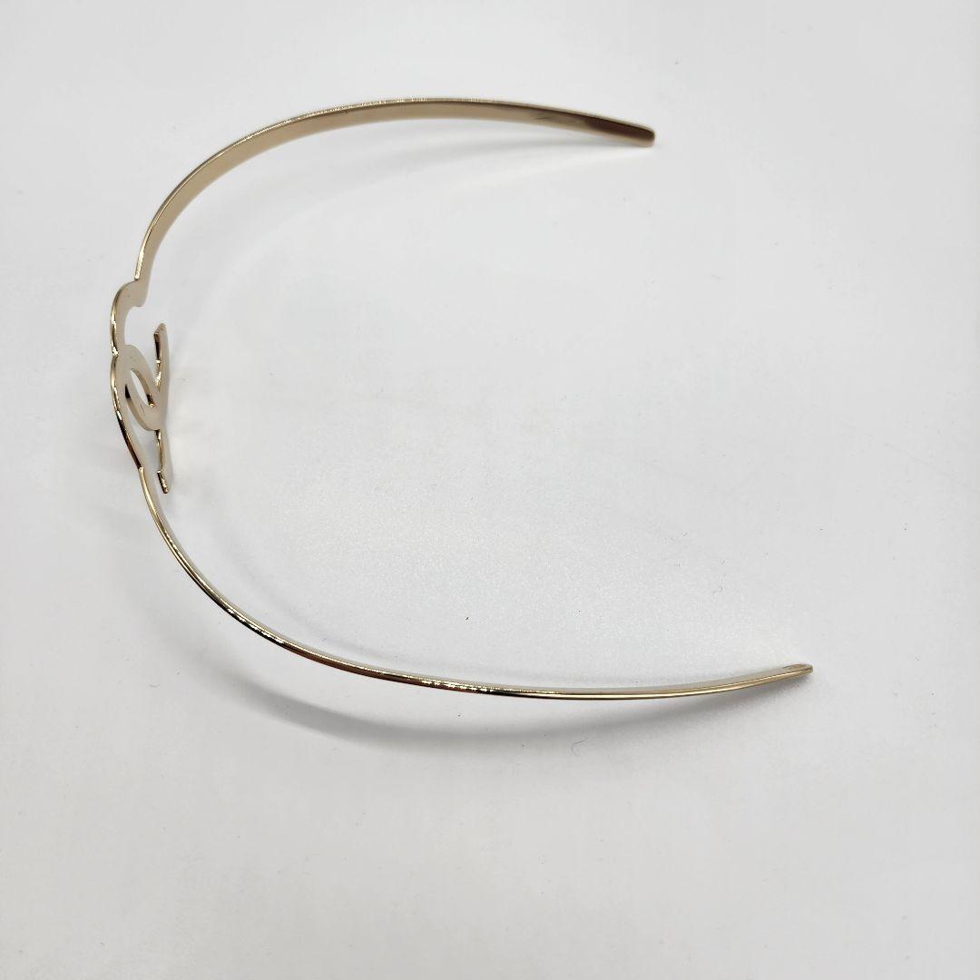 【 近年モデル 】 シャネル　ココマーク　カチューシャ　ゴールド金具　箱付き