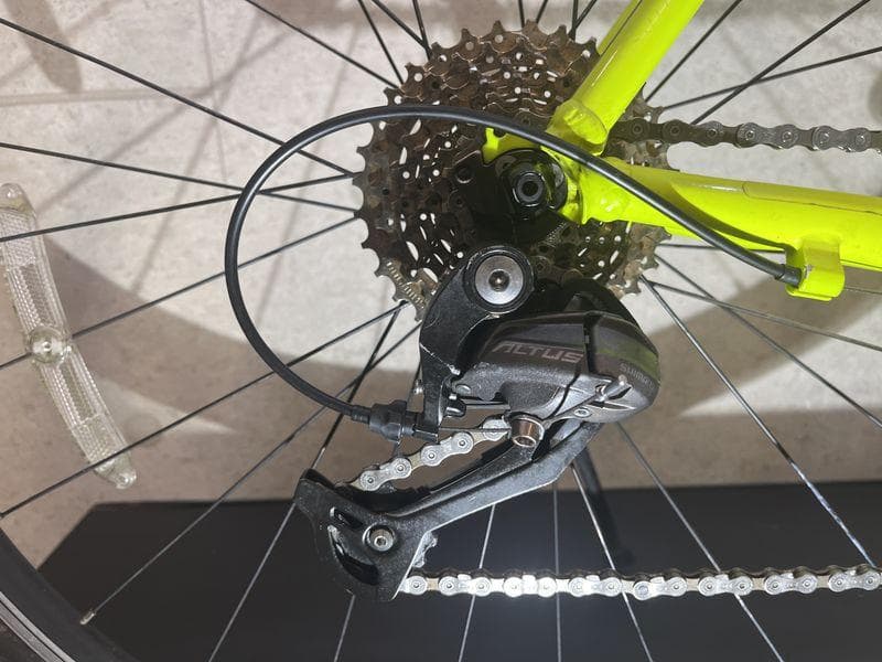 GIANT ESCAPE RX S ジャイアント　クロスバイク イエロー