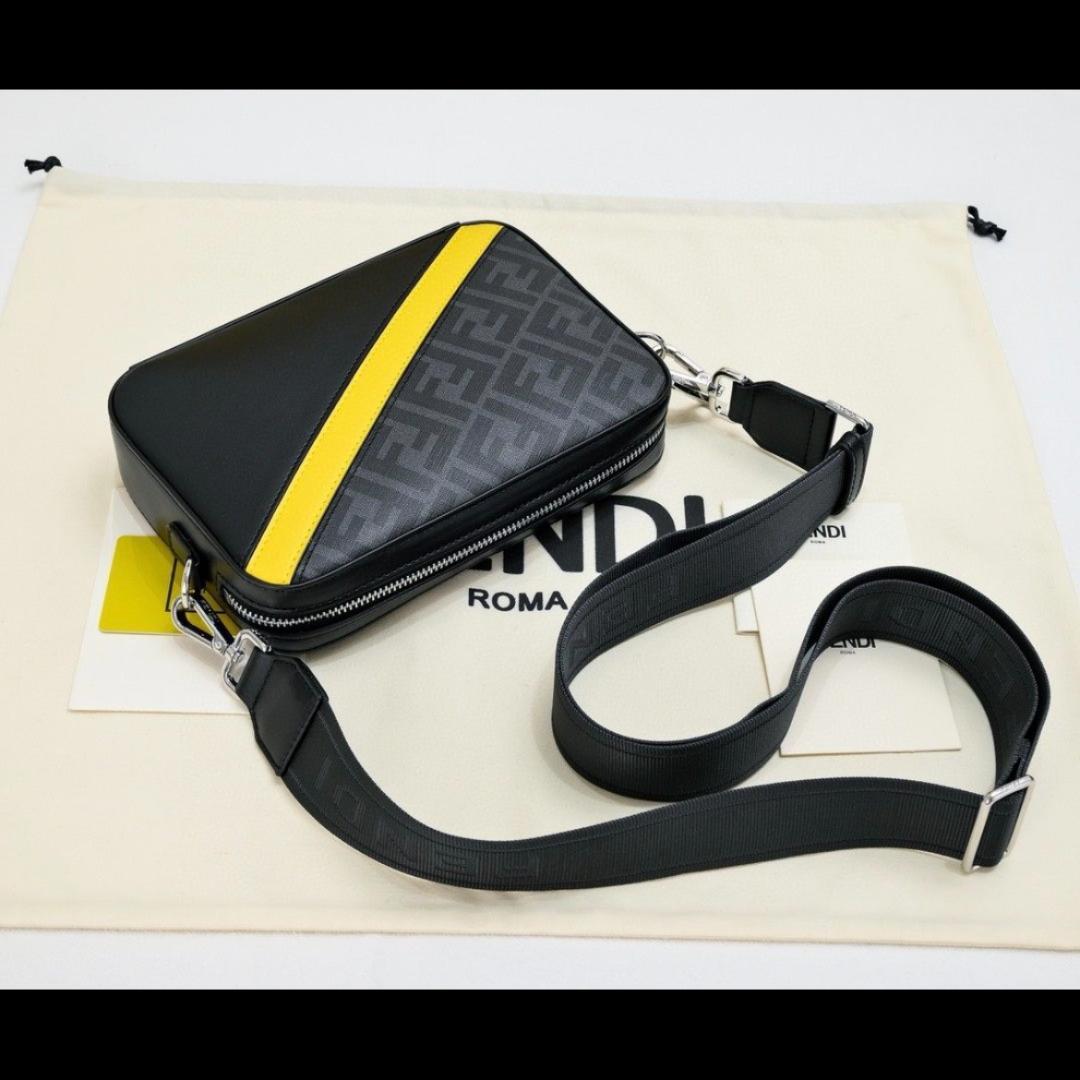 極美品Fendiショルダーバッグ ブラック イエロー