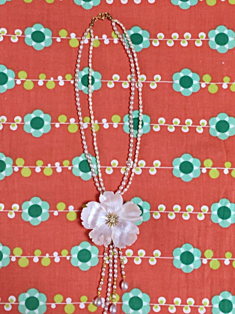 ブローチ  兼用  淡水パールとシェルのネックレス