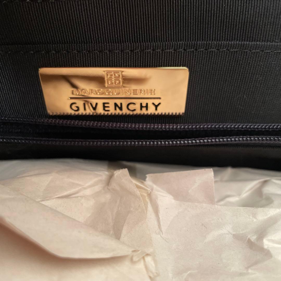 GVENCHY ジバンシー　牛革　ハンドバッグ　フォーマル