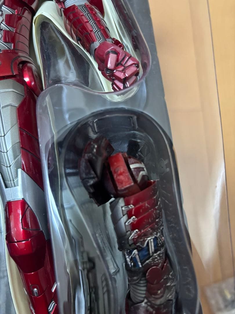 ジャンク扱い　ホットトイズ アイアンマン2 1/6 マーク5