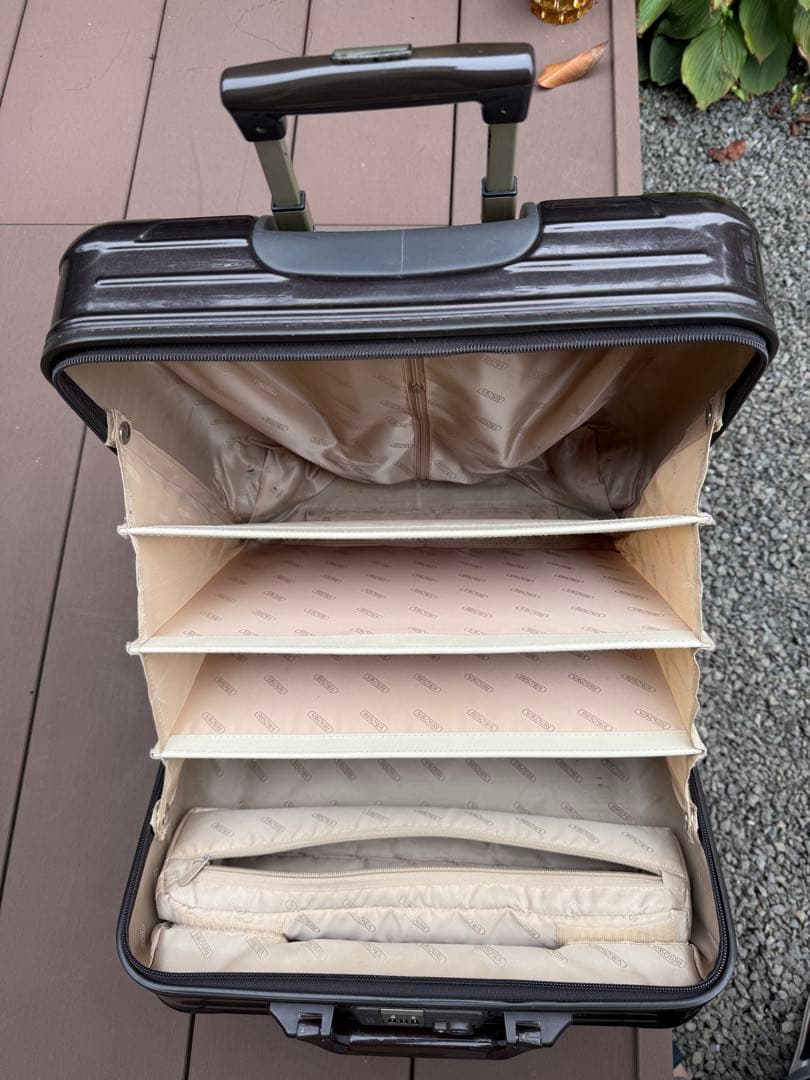 廃盤 リモワ ブラウン アタッシュ ビジネス キャリーケース