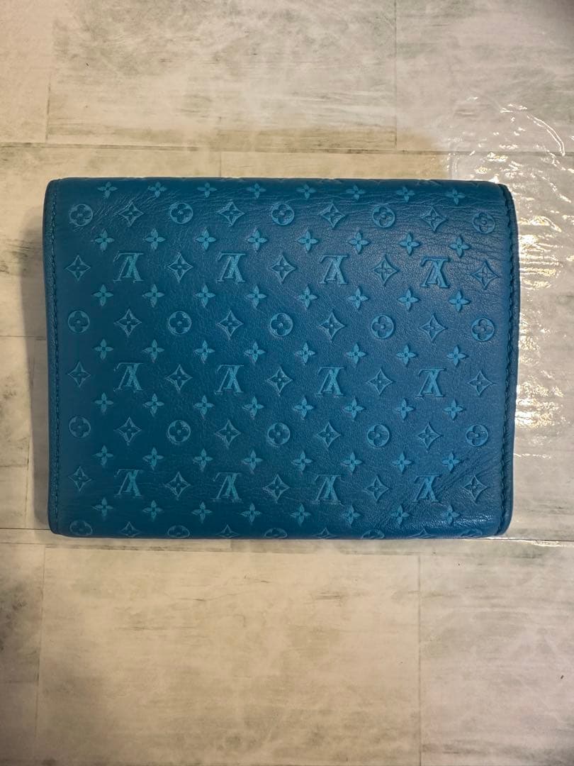 ルイヴィトンレディースポルトフォイユヴィクトリーヌナノグラム