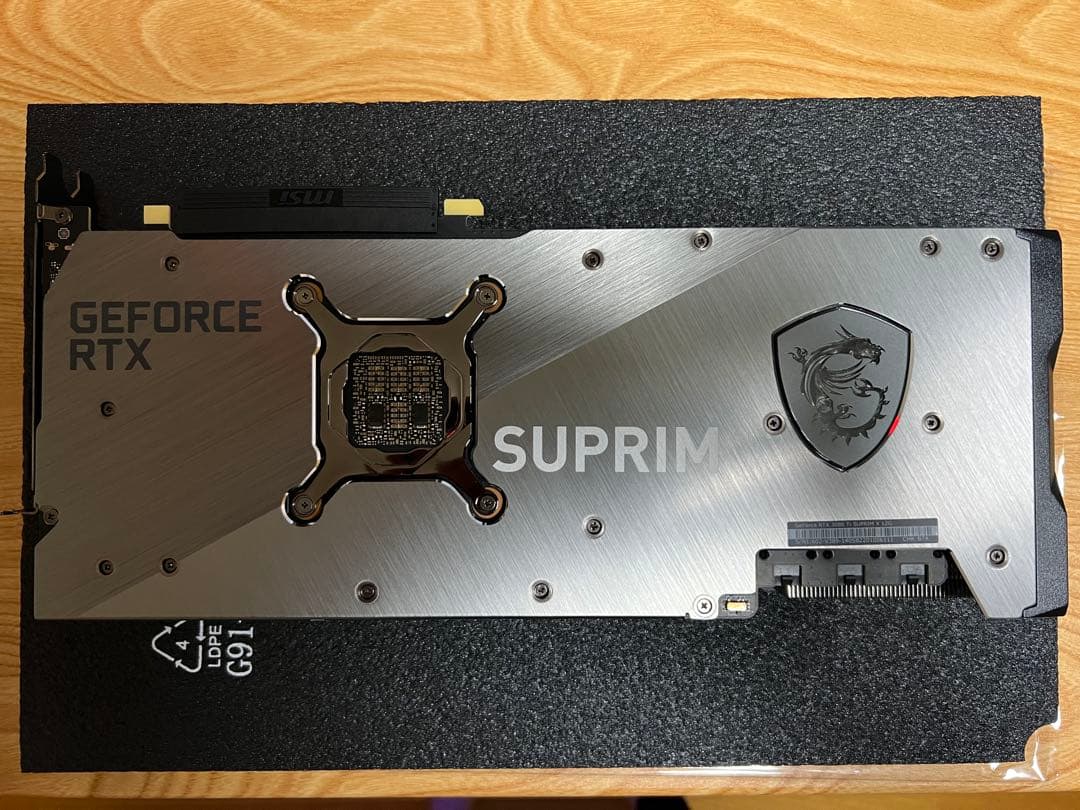 MSI GeForce RTX 3080 Ti SUPRIM X 本体