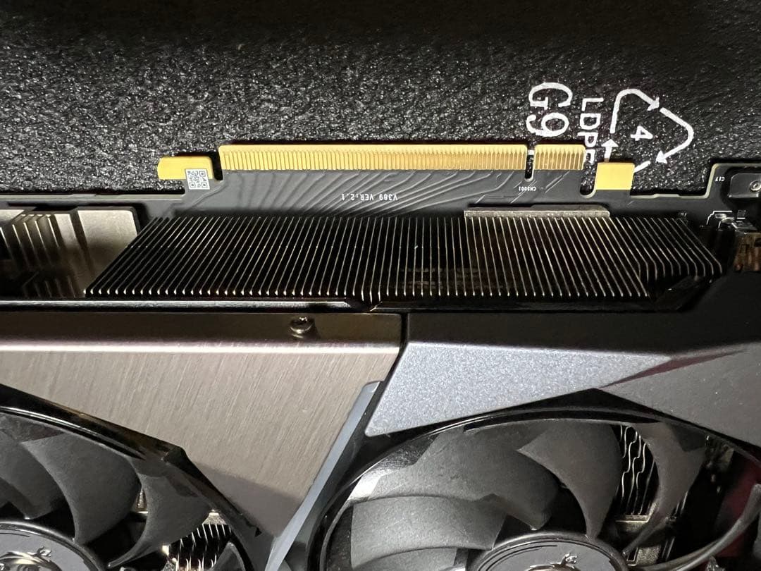 MSI GeForce RTX 3080 Ti SUPRIM X 本体