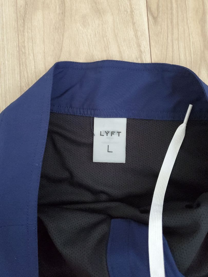 ⭐︎【公式廃盤品】⭐︎【未使用品】　LYFT リフト　サーフパンツ　L