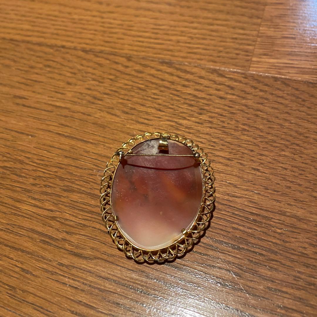 カメオデザイン ブローチ アイボリー