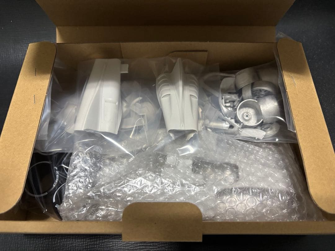 S-F1 2024 1/20スケールモデルキット