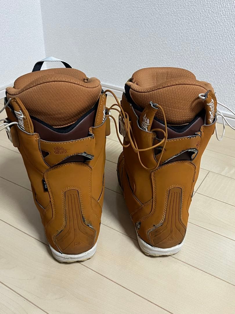 DEEMON スノーボードブーツ