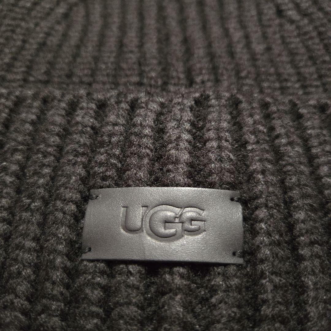 即完売⭐UGG 　2025新作キラキラビジューニット帽