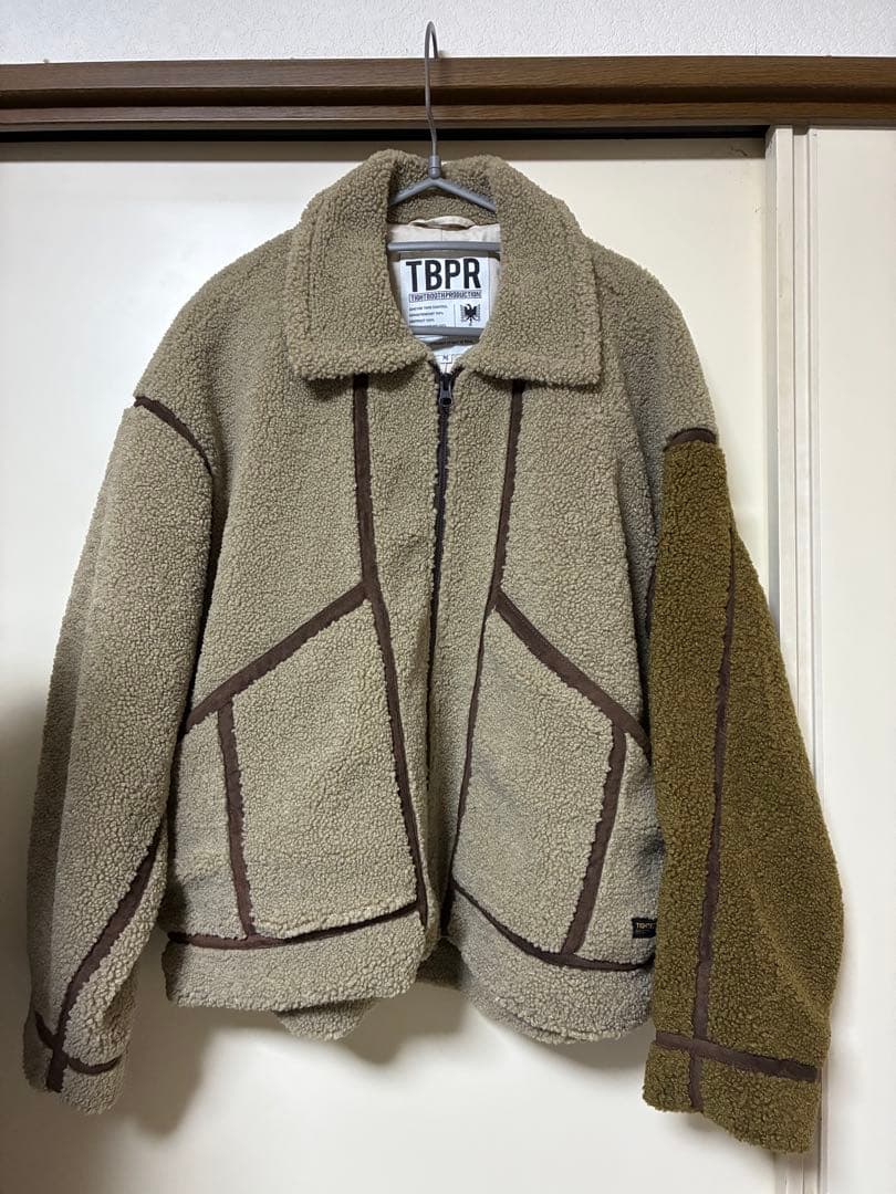 タイトブース　ボアフライトジャケット