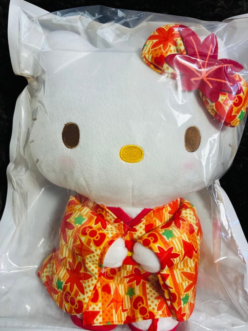 稀少　レトロ　ハローキティ 紅葉柄 着物 ぬいぐるみ M 30cm 脚にサンダル