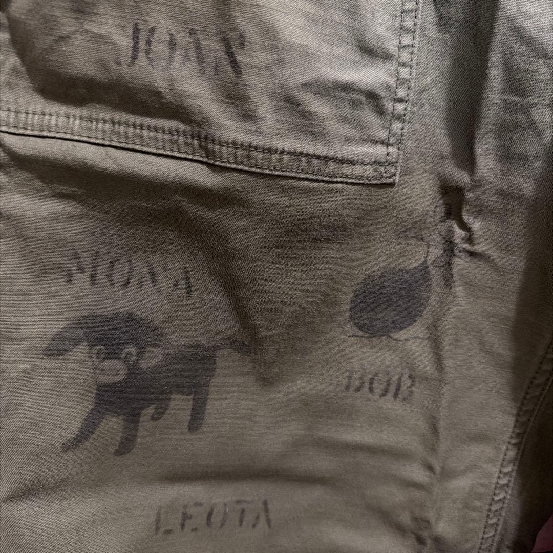 デニムアンドダンガリー らくがき カーゴパンツ カーキ 02