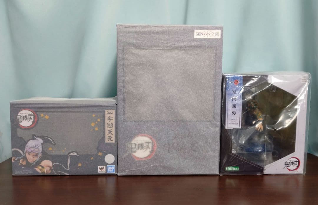 鬼滅の刃 冨岡義勇 フィギュア 宇髄天元 フィギュア