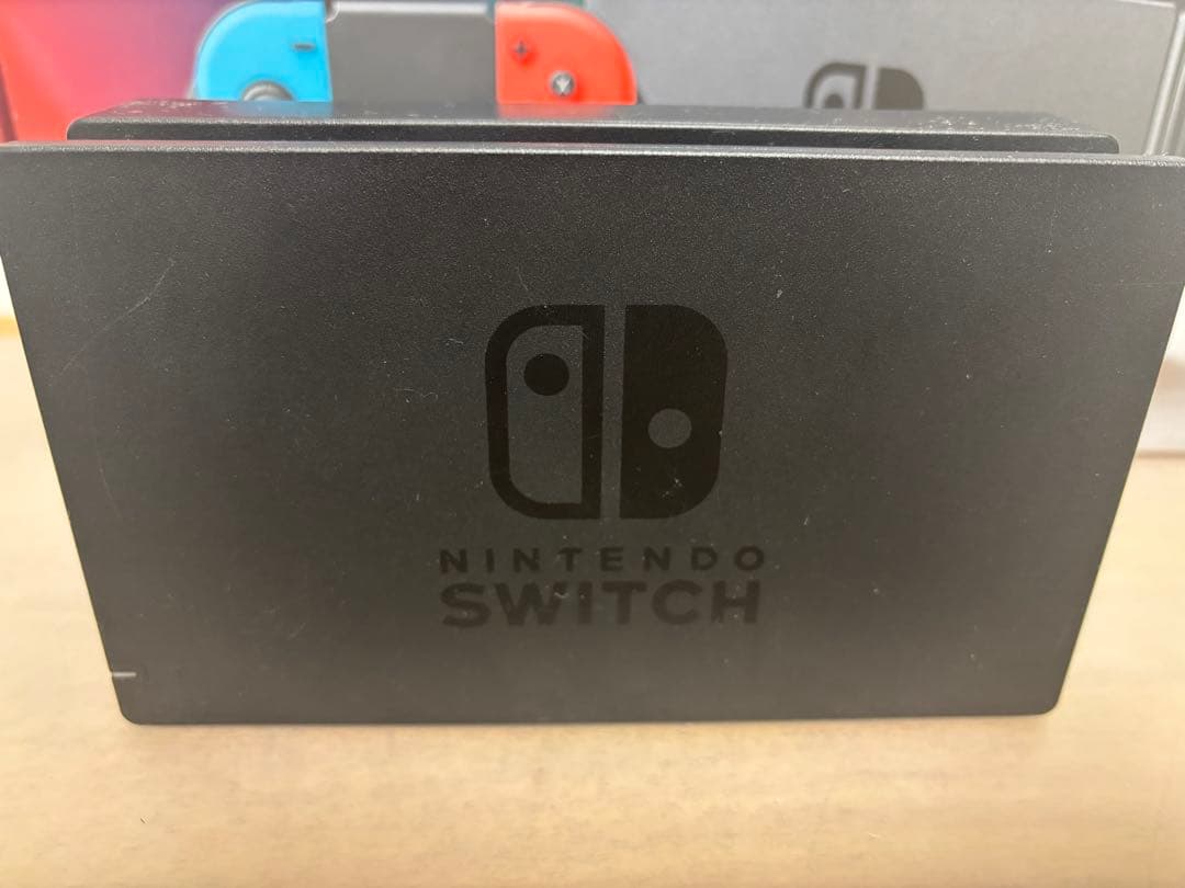 さち様Nintendo Switch 本体、付属品、純正ケース