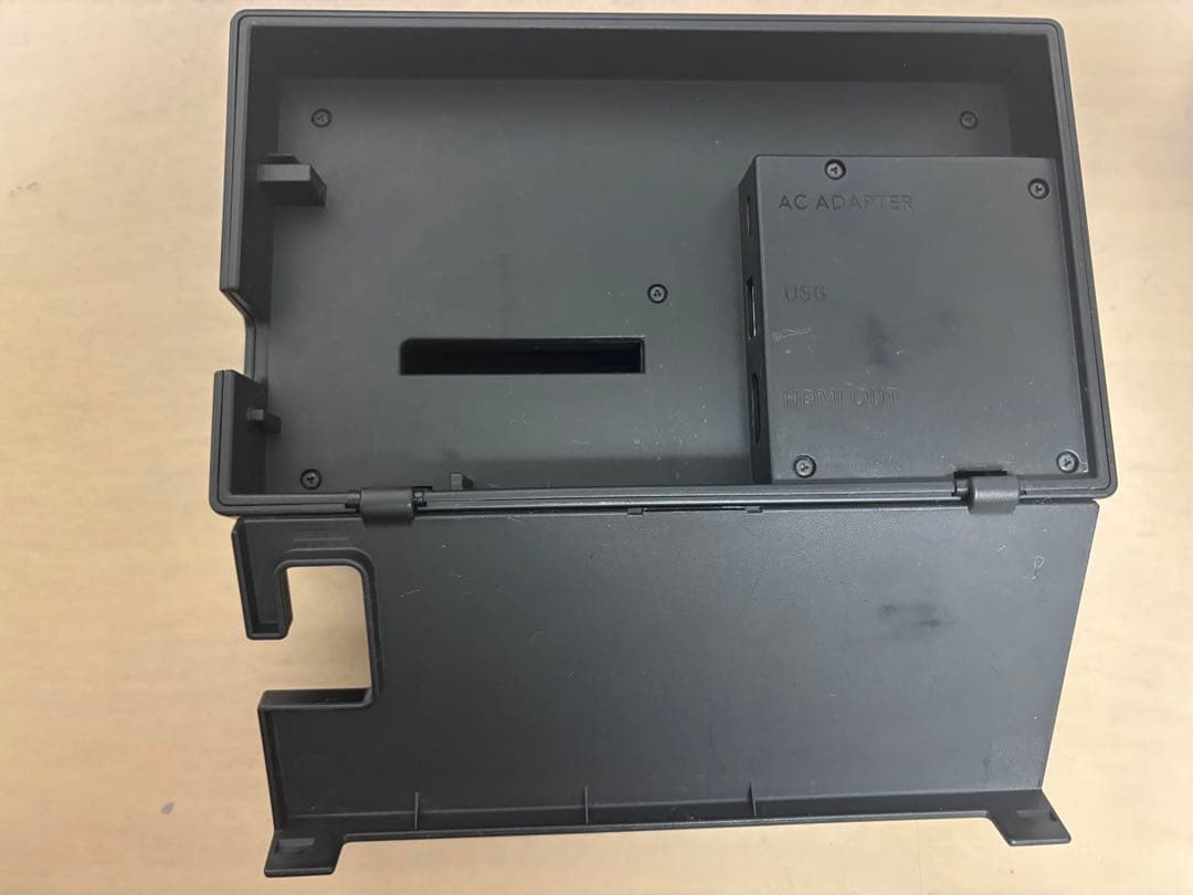 さち様Nintendo Switch 本体、付属品、純正ケース