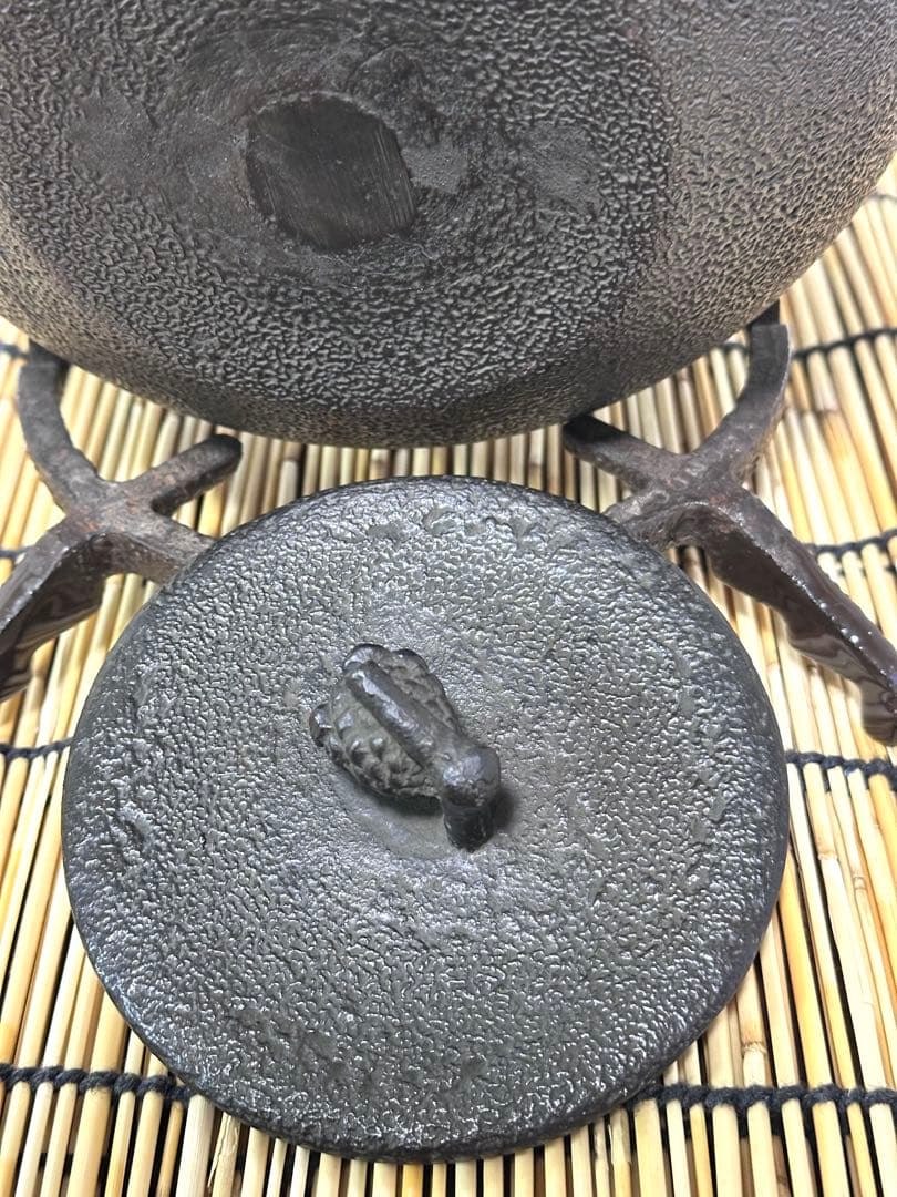 未使用品　南部秀山堂南部伝統工芸士 佐藤 勝弘造１５型　南部鉄瓶 南部鉄器