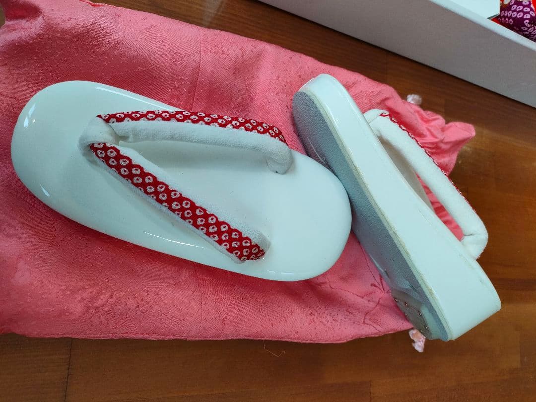 【美品】紅一点　七五三　3歳　正絹　着物・被布・長襦袢などフルセット