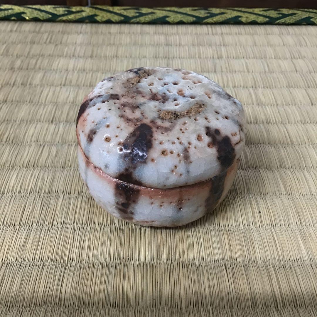 茶道具　志野香合　奥磯栄麓作　共箱　S30KG