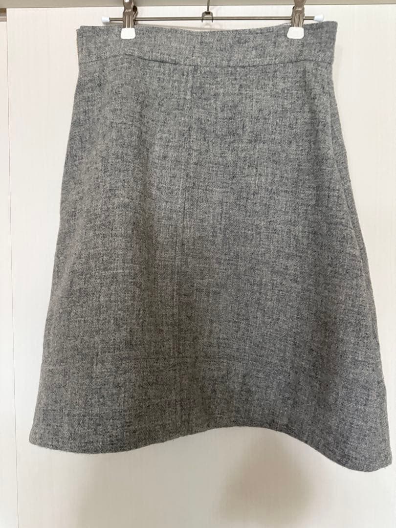 美品⭐️マディソンブルー　スカート