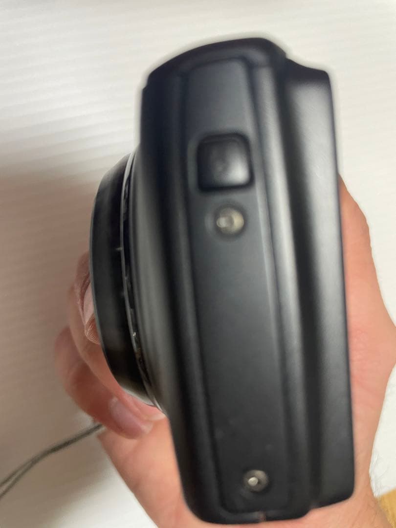 富士フィルム　F1000EXR Fine Pix