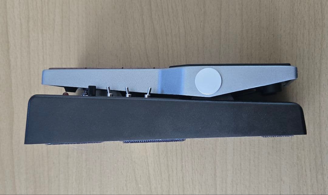 ギター Fender TREAD LIGHT WAH PEDAL