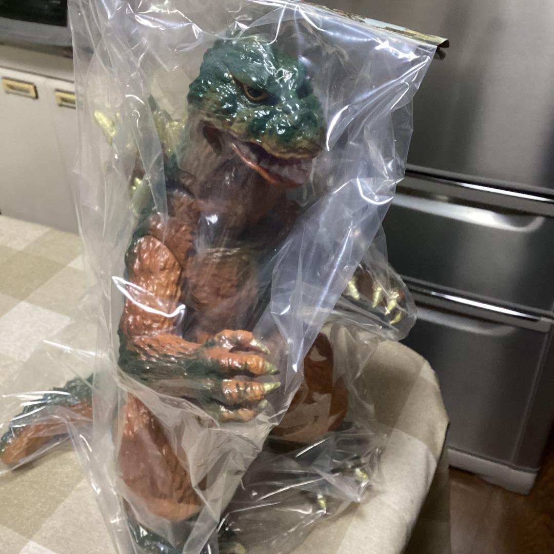 マーミット　ハイパーホビー限定　ジャイアントキンゴジ【薄茶成形に緑金色スプレー】