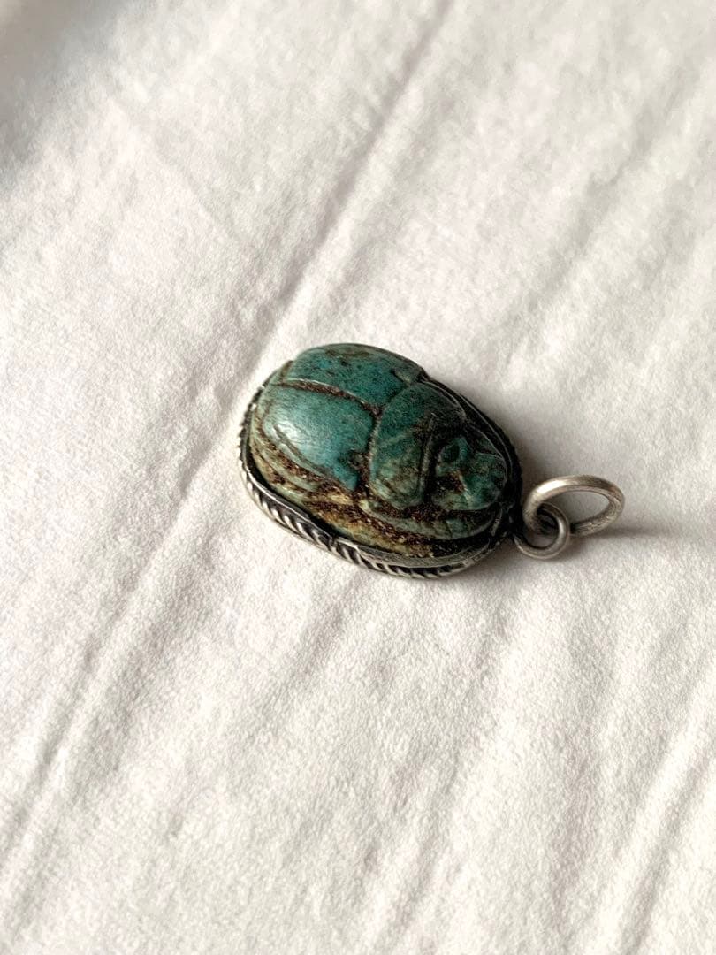 古代エジプト　副葬品　スカラベ　ファイアン　ガンダーラ　ウシャブティ　出土　根付