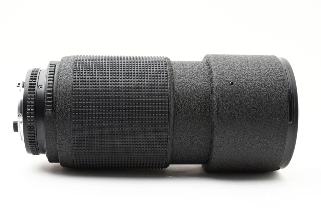Nikon AF NIKKOR 80-200mm f/2.8 D ED　ニコン
