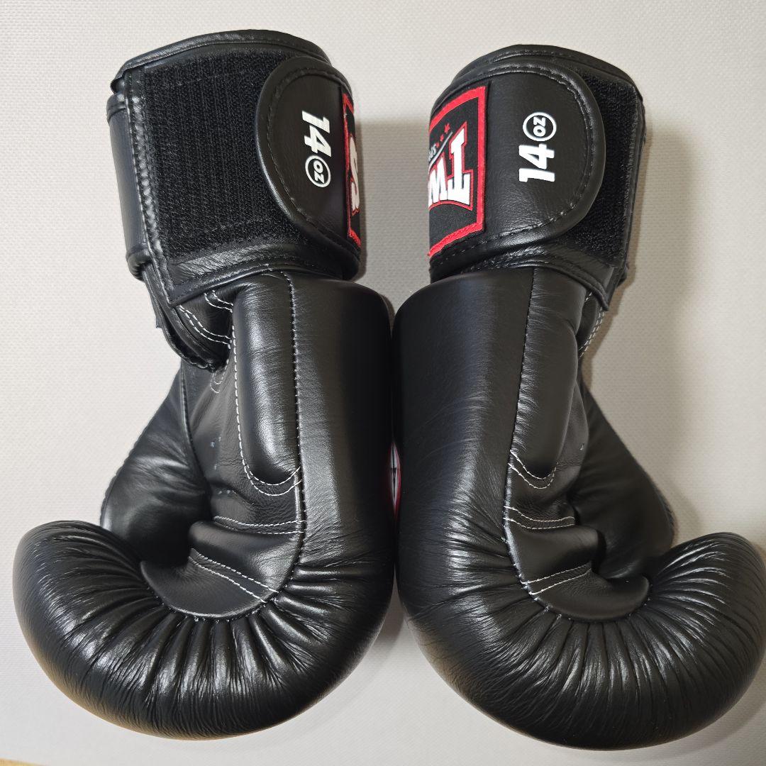 本革 TWINS ボクシンググローブ 14oz 黒 【バンテージ付き】