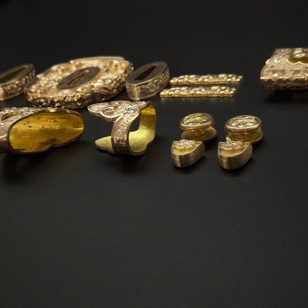 太刀拵　桜の図　銅製　日本刀装具　柄鞘一式　刀剣美術