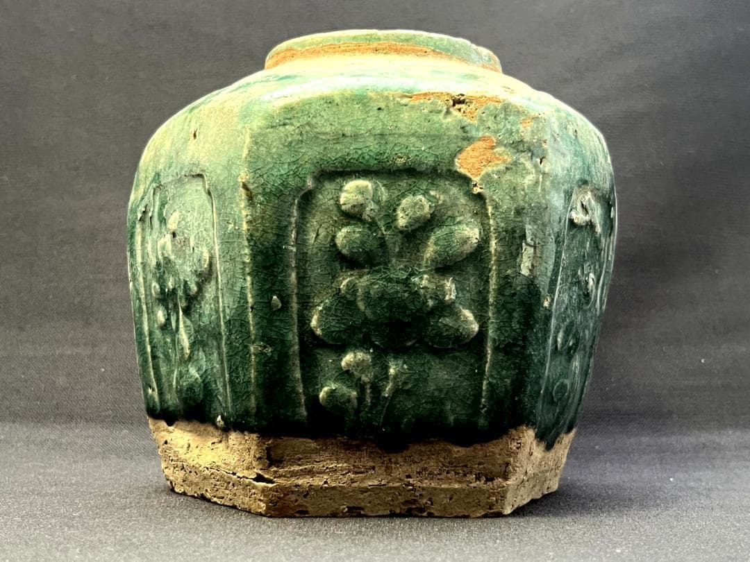 花瓶■清朝緑釉六角茶壷 石湾窯 宜興窯 浮彫紋窓絵花唐草 古玩 時代物 骨董品■