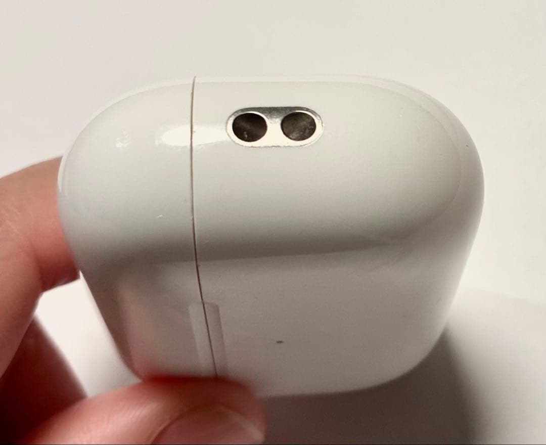 【中古品　消毒拭き取り済み】 Apple AirPods Pro（第2世代）