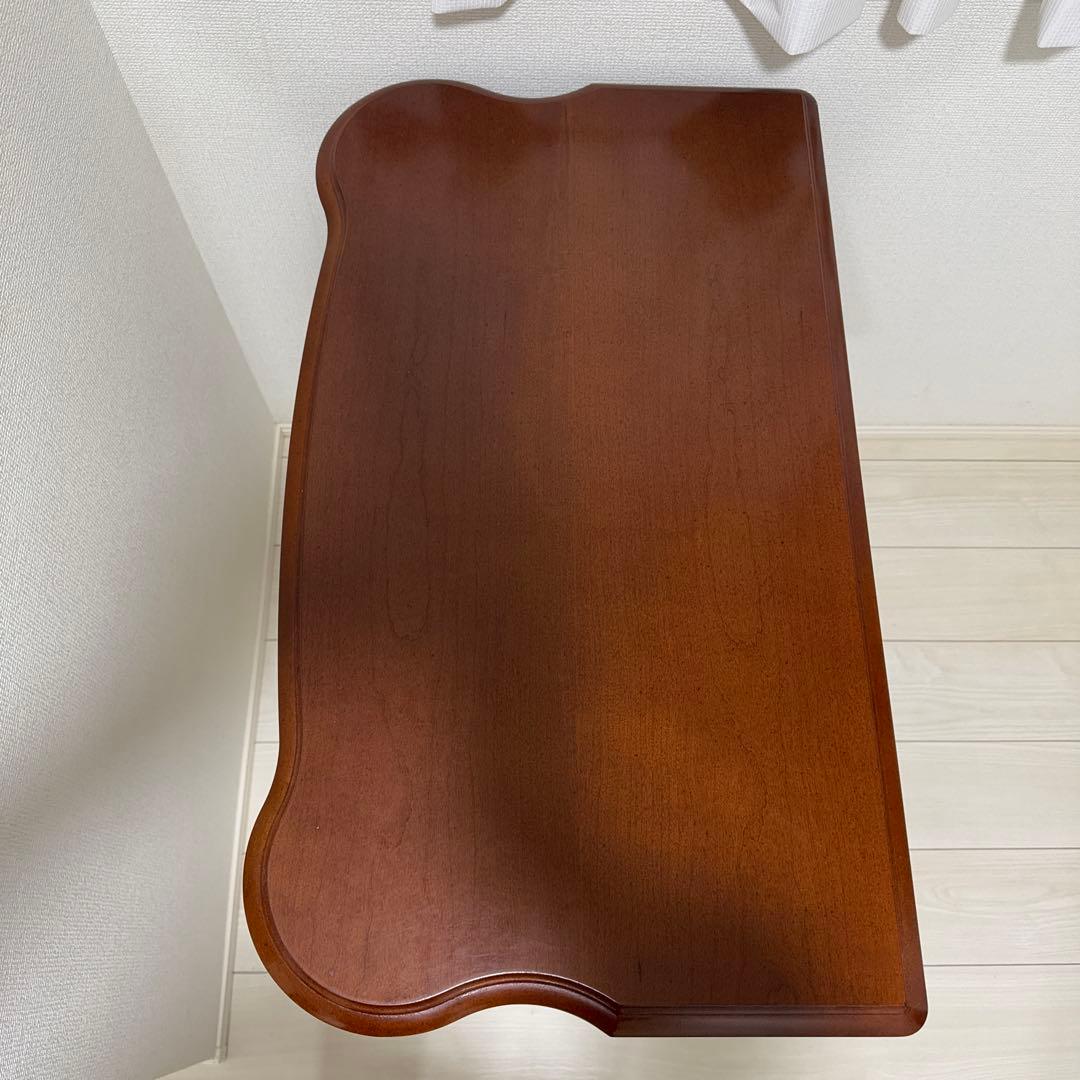 リンホーリン　LYNN・HOLLYN ドレッサー　テーブルのみ