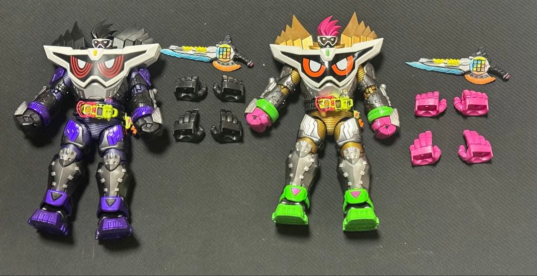 S.H.フィギュアーツ 仮面ライダーエグゼイド　ゲンム　マキシマムゲーマー