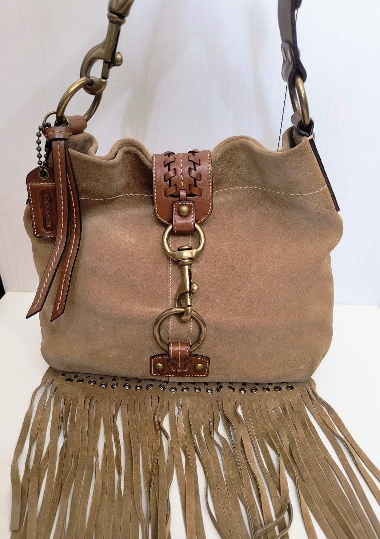 COACH　コーチ　美品　ベージュ スエード フリンジ ショルダーバッグ