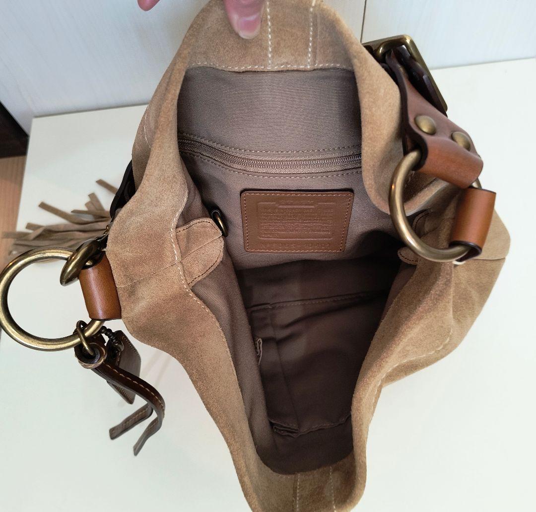 COACH　コーチ　美品　ベージュ スエード フリンジ ショルダーバッグ