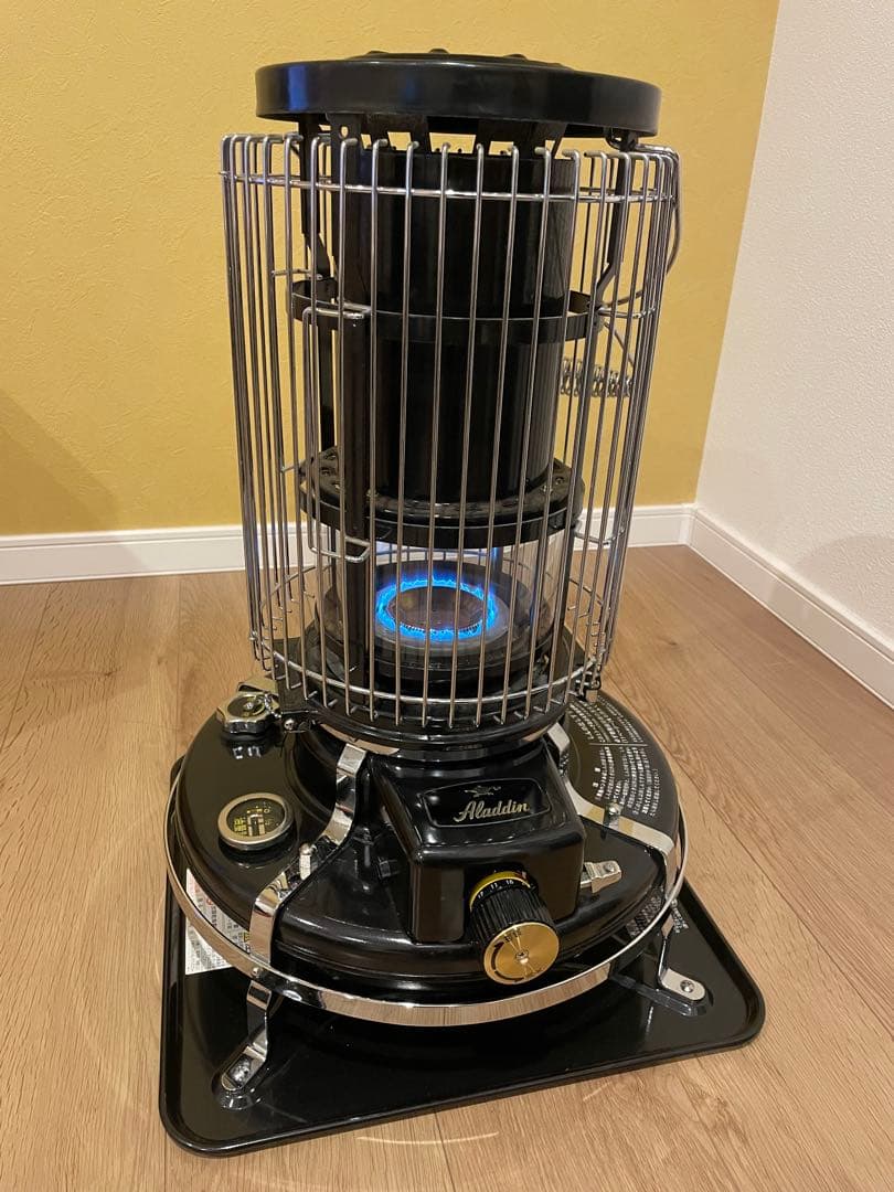 収納袋付Aladdinアラジン石油ストーブブルーフレームBF3906 ブラック