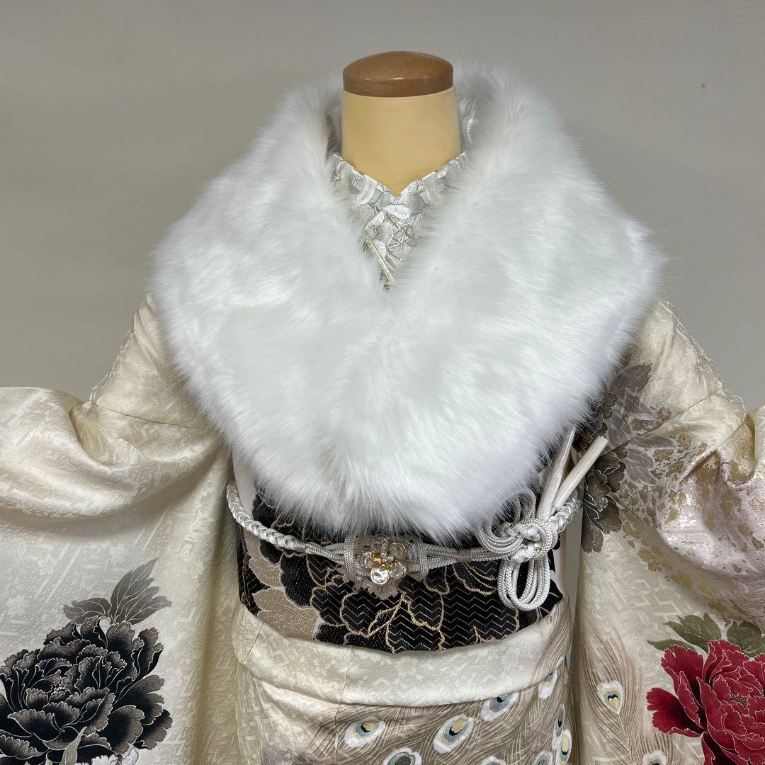 生成り孔雀に牡丹の振袖フルセット