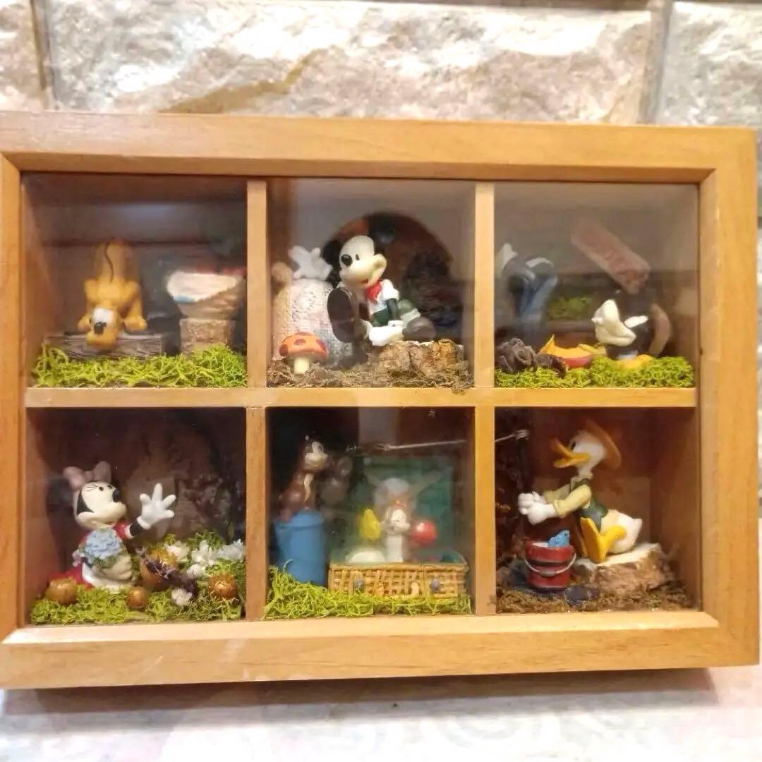 【Disney】ミニチュアコレクション　壁掛け　木製　ᒍOᒪᒪY COUNTRY