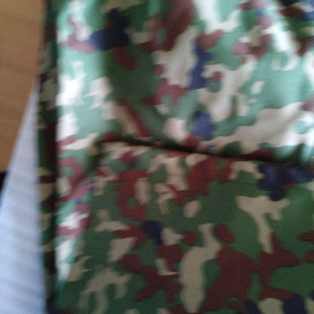 迷彩柄　レインウェア　Ｌサイズ