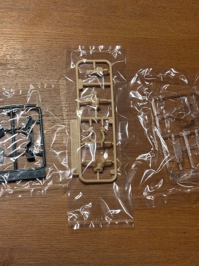 新品　PLAMAX 1/35 コンバットアーマー　ダグラムVer.GTプラモデル