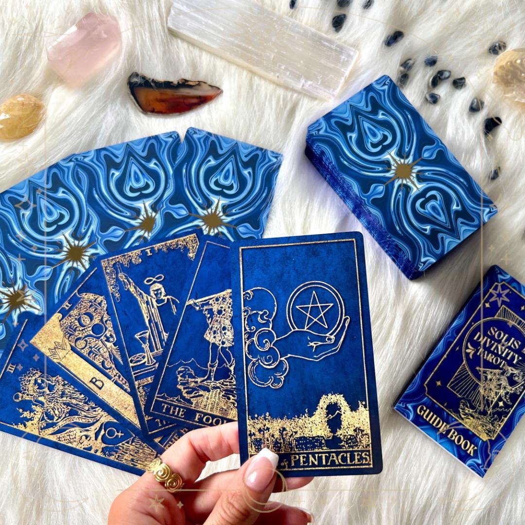 【正規品タロットカード】入手困難希少品✨美麗レア色✨豪華な藍色×ゴールドのデッキ